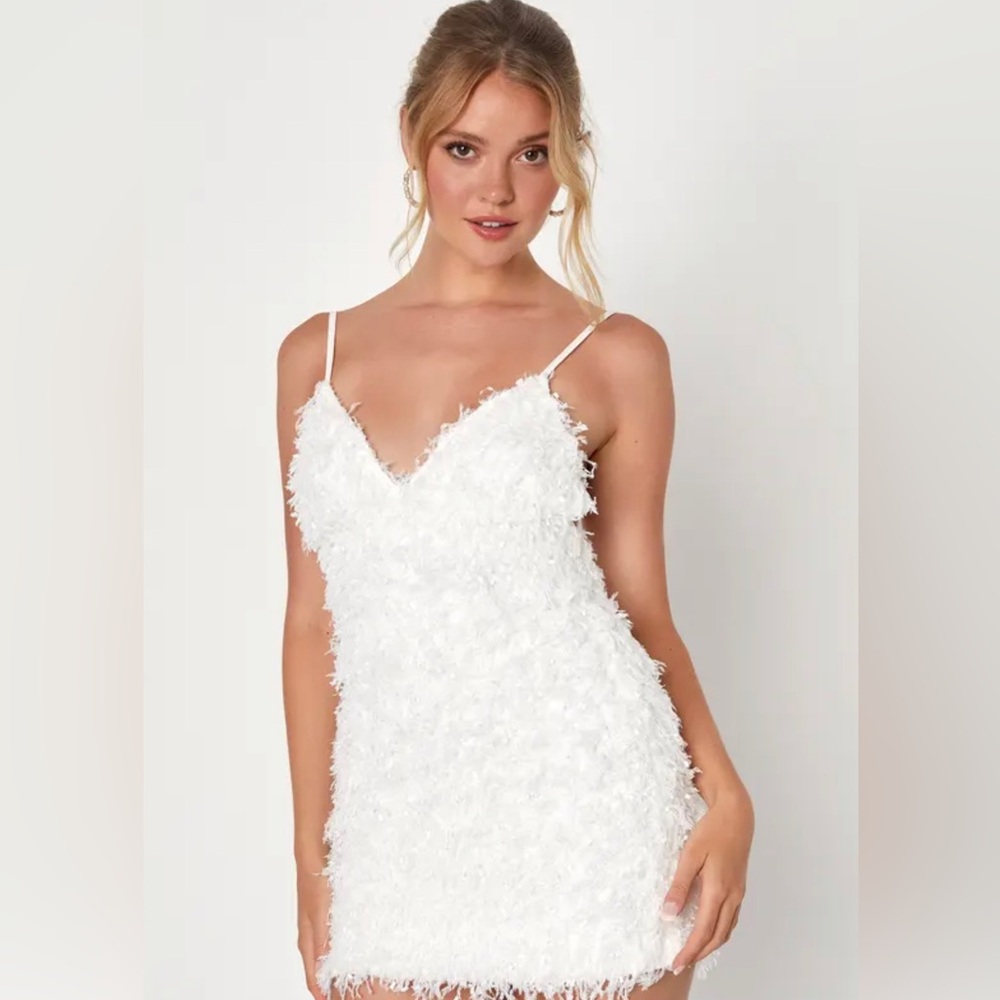 New with tags Lulus White Textured Backless Mini Bodycon Dress